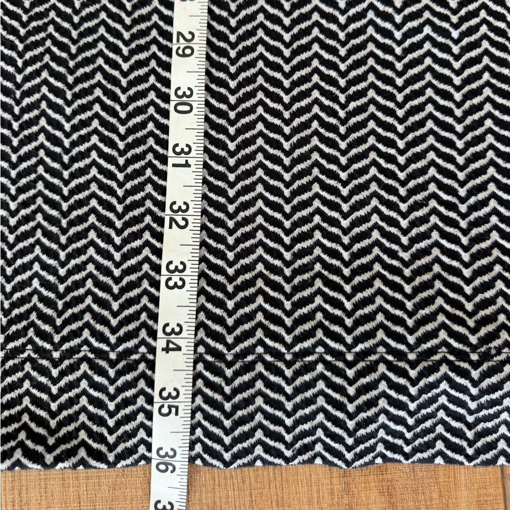 LOFT Black & White Chevron Sleeveless Shift Dress Size Large Professional Wear - Picture 8 of 9